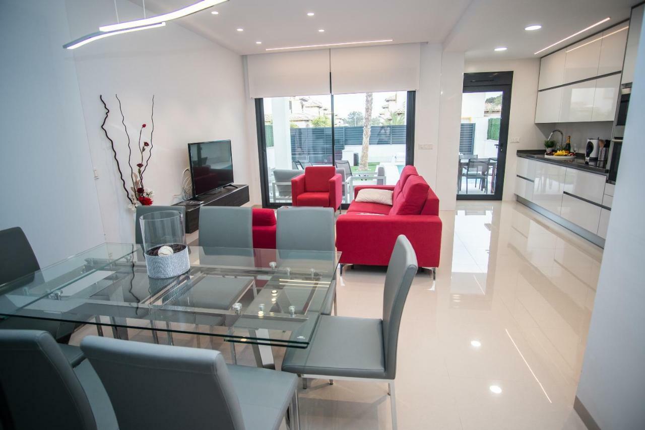 Villa Deluxe La Marina Beach Аликанте Екстериор снимка