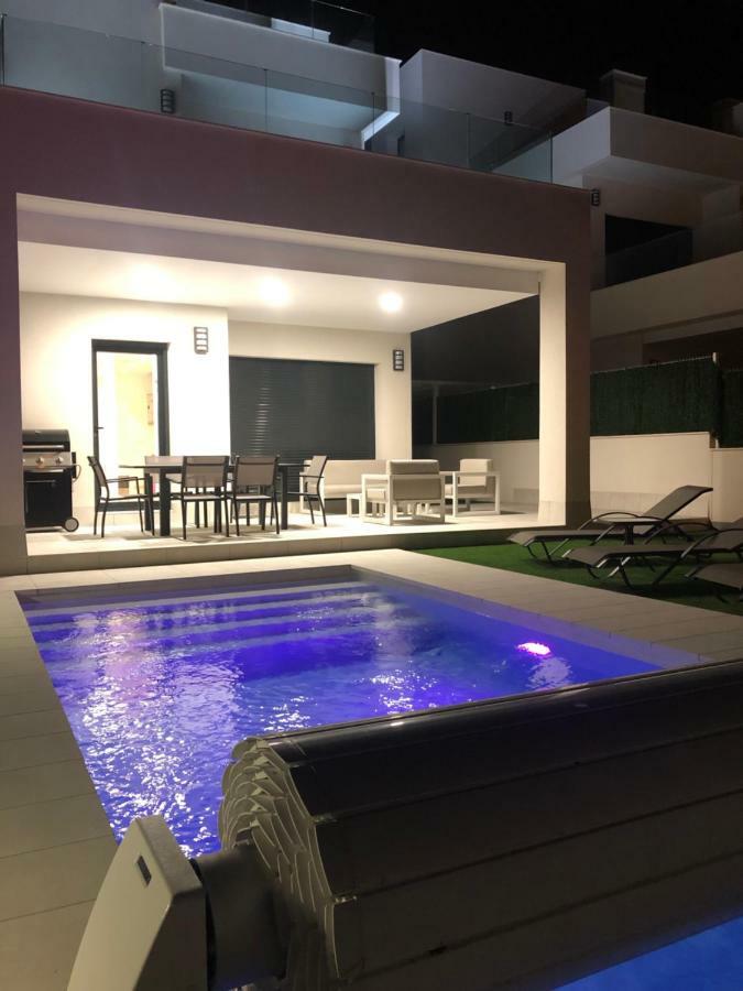 Villa Deluxe La Marina Beach Аликанте Екстериор снимка